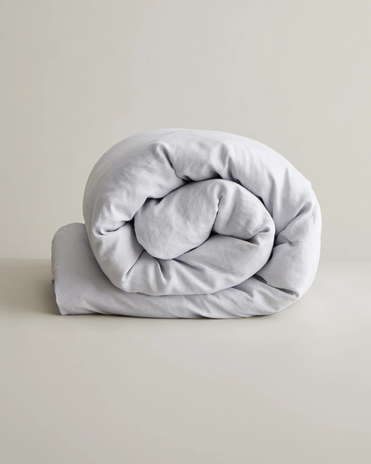 Pre-Washed Linen Duvet Cover in Sky Chambray