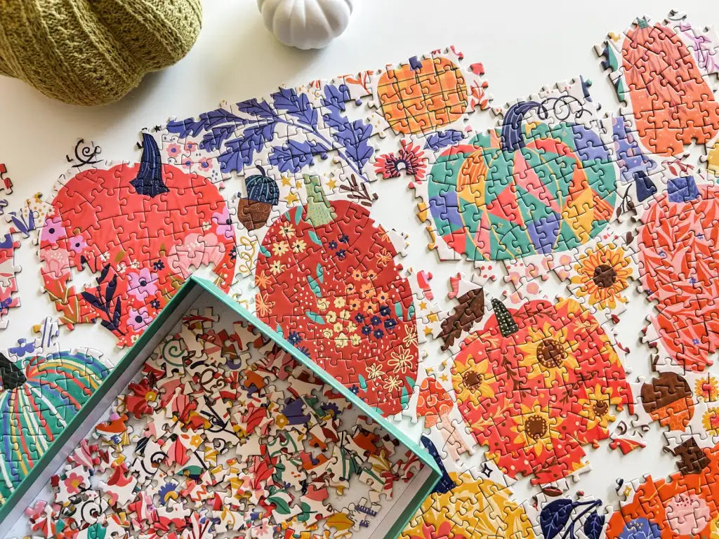 Pumpkin Jigsaw Puzzle with Hand-Drawn Patchwork Art, 1,000 Random-Cut Pieces and a 20 x 27 Inch Finished Size
