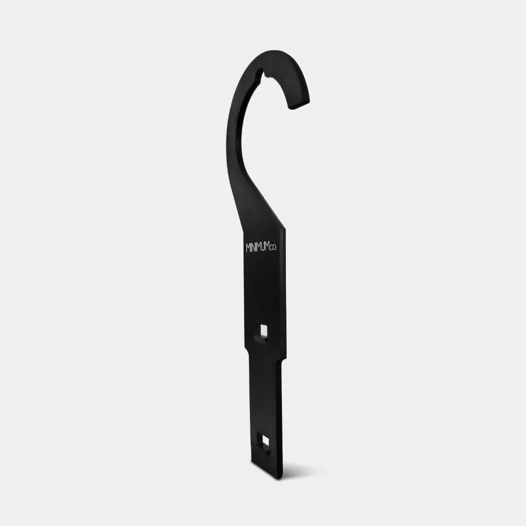 Ratchet Belt Hanger in Durable Black Polyethylene for Easy Buckle Clipping and Everyday Belt Organization