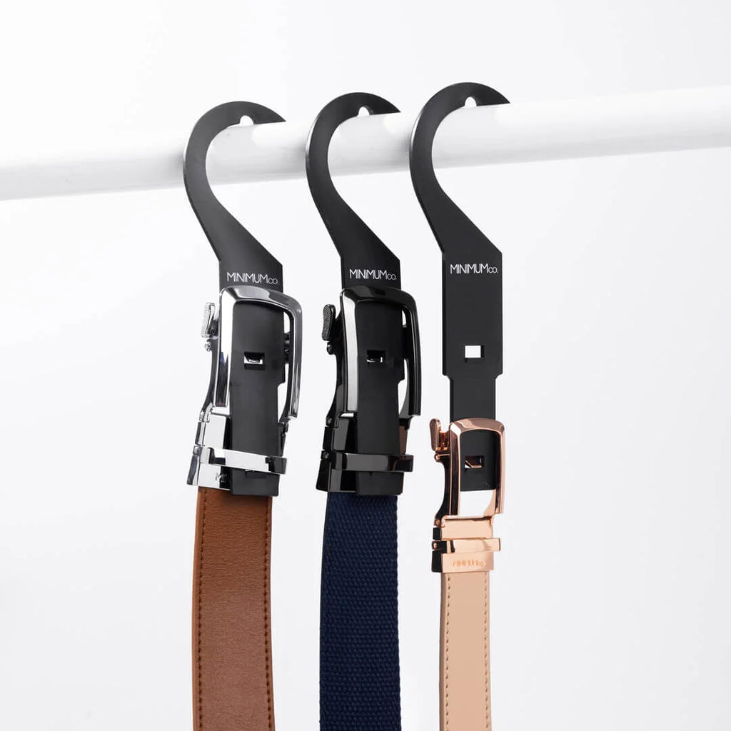Ratchet Belt Hanger in Durable Black Polyethylene for Easy Buckle Clipping and Everyday Belt Organization