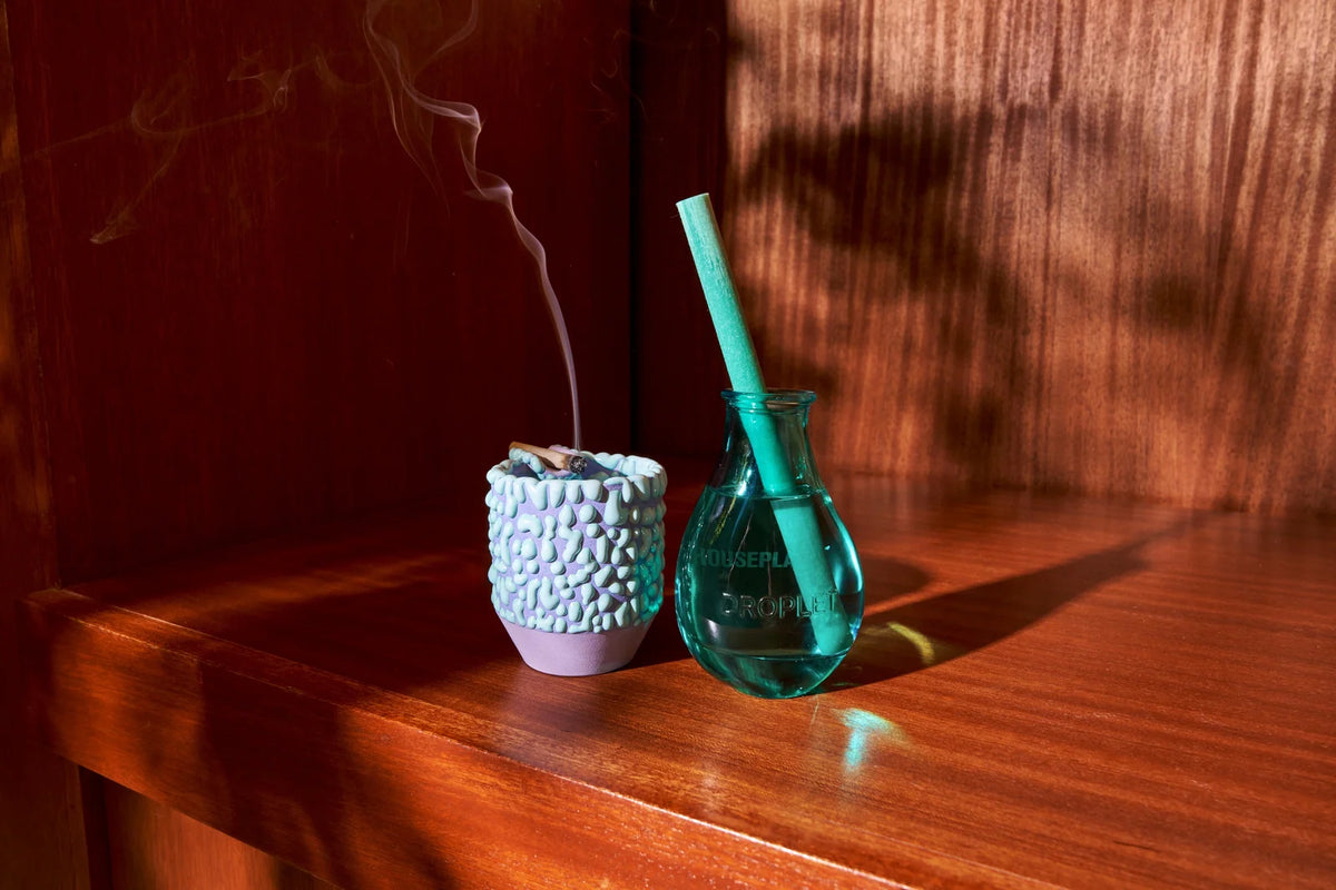 Reed Diffuser in Hand-Blown Glass for Continuous Home Fragrance, Featuring a Single Design-Led Reed