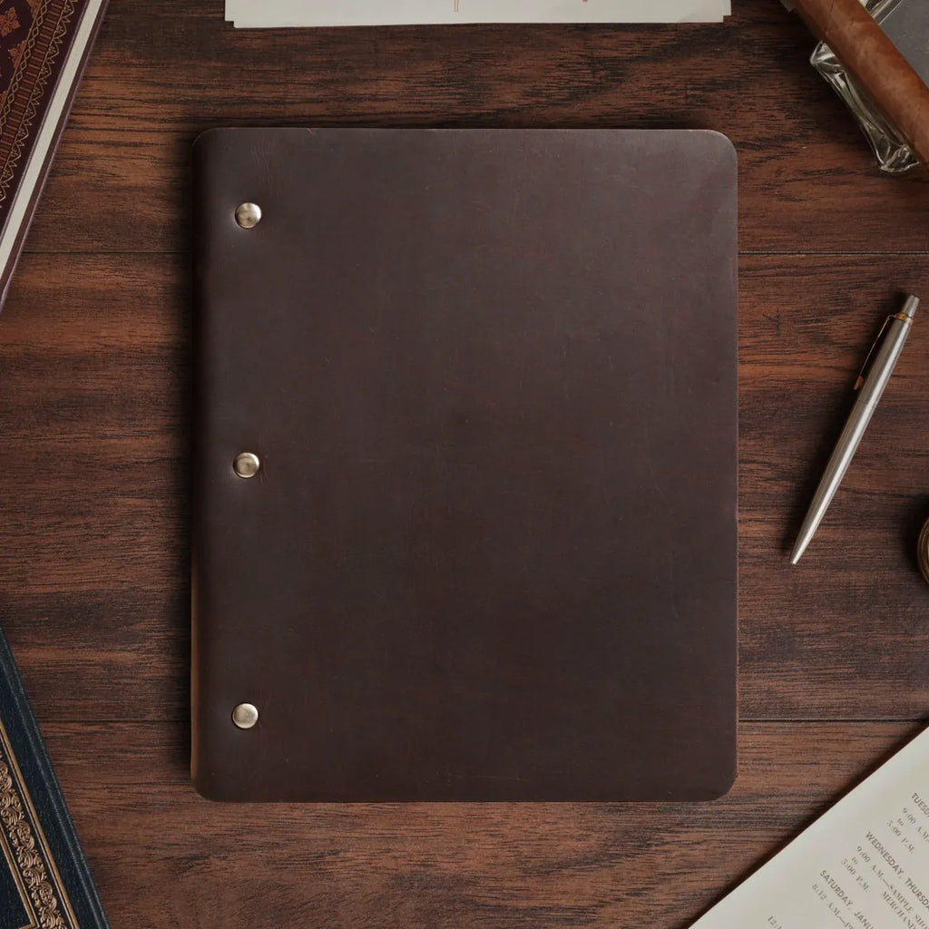 Refillable Leather B — Americano (+$10) / 3-Ring Hardware / No Paper / Americano (+$10) / 3-Ring Hardware / Blank Linen Embos