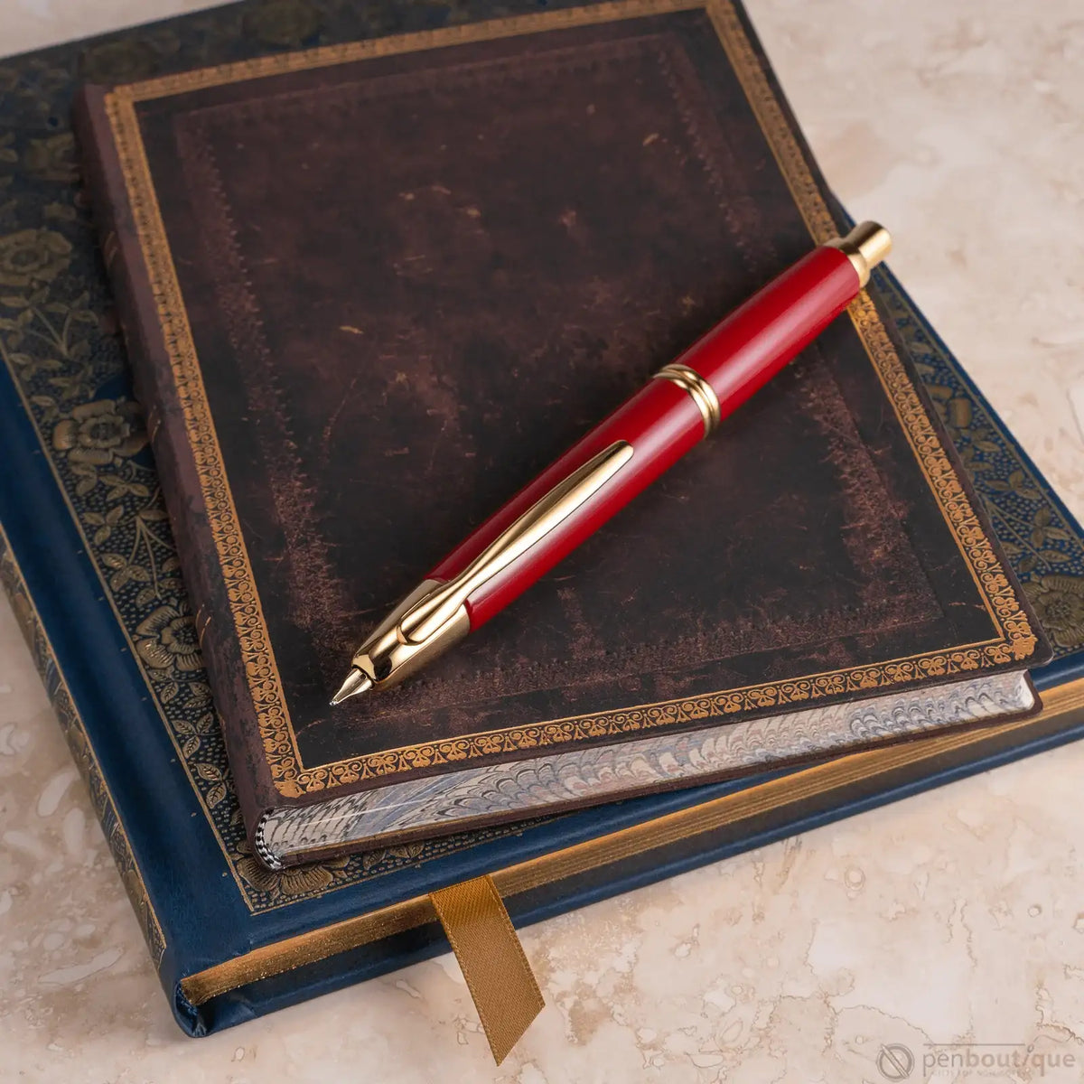 Retractable Fountain Pen in Red and Gold Trim