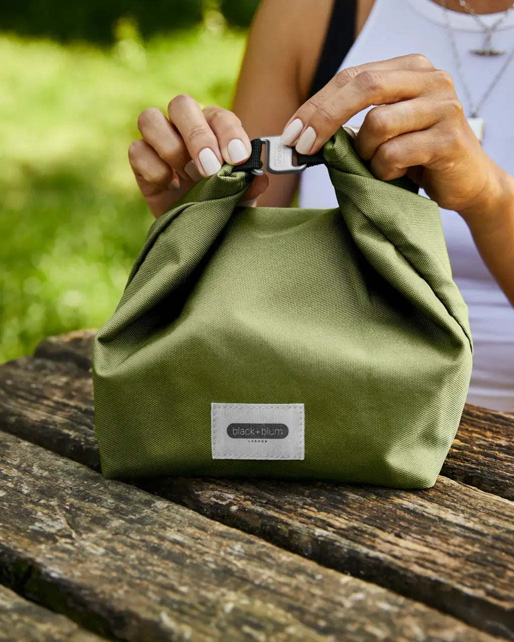 Roll-Top Insulated Lunch Bag in Recycled PET, 6.7L Capacity