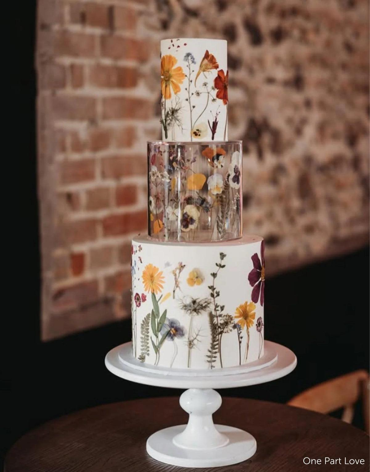 Round Acrylic Fillable Cake Tier with Removable Lid, Clear Floating Spacer for 2, 4 or 6 Inch Cake Designs