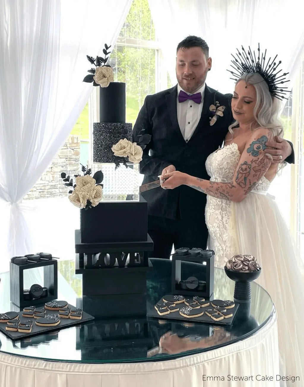 Round Acrylic Fillable Cake Tier with Removable Lid, Clear Floating Spacer for 2, 4 or 6 Inch Cake Designs
