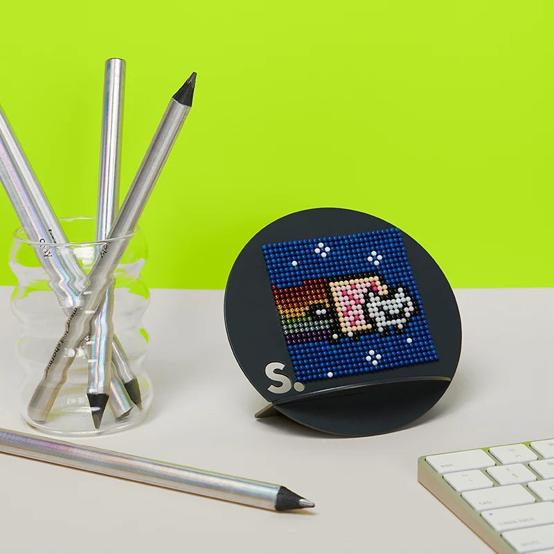 Round Metal Display Stand