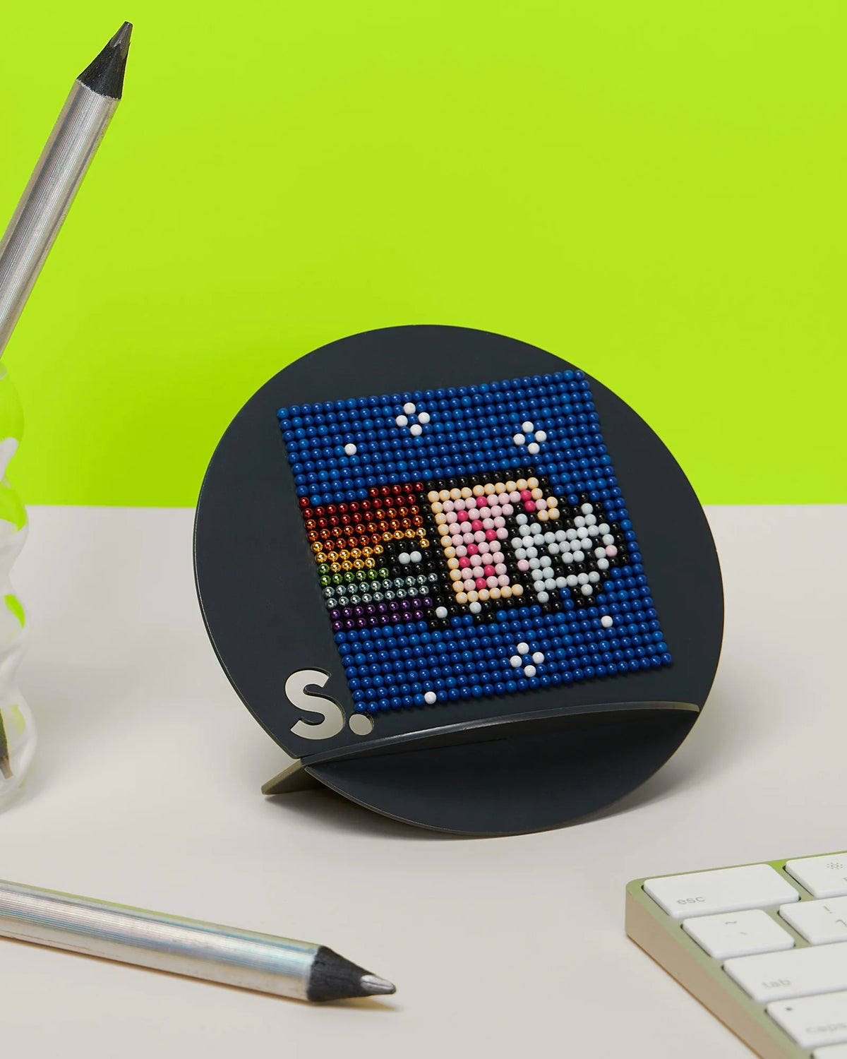 Round Metal Display Stand
