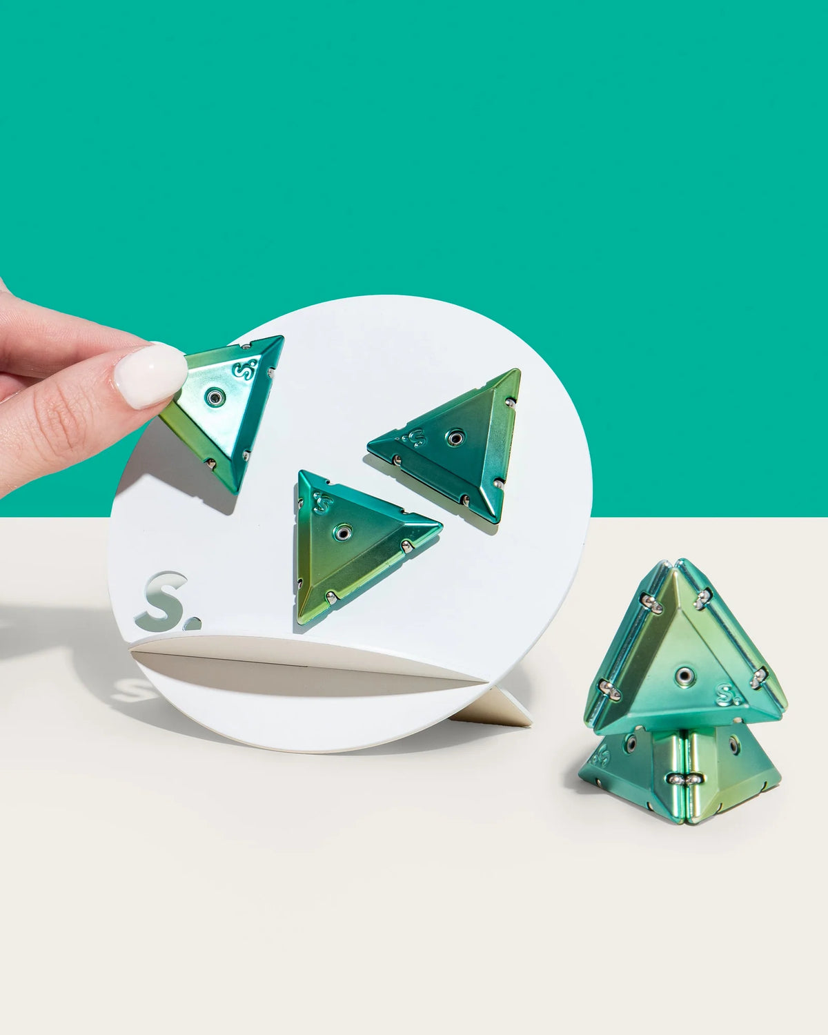 Round Metal Display Stand