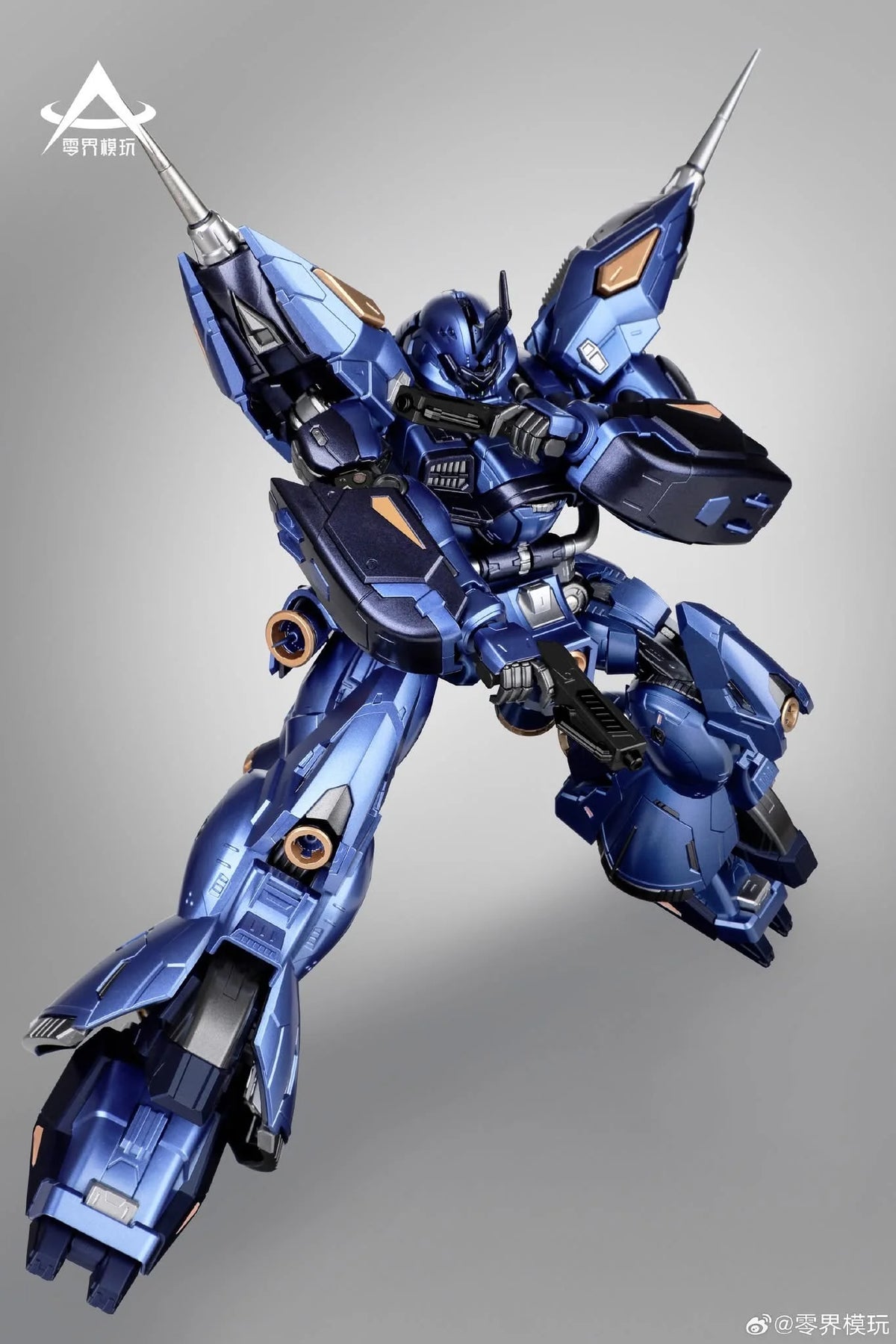 Scale Model Kit in 1/100 Scale with a Diecast Inner Frame and Maintenance Crew Figures for Display