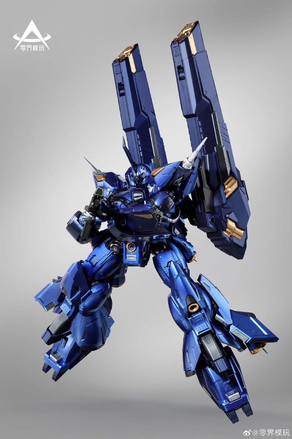 Scale Model Kit in 1/100 Scale with a Diecast Inner Frame and Maintenance Crew Figures for Display