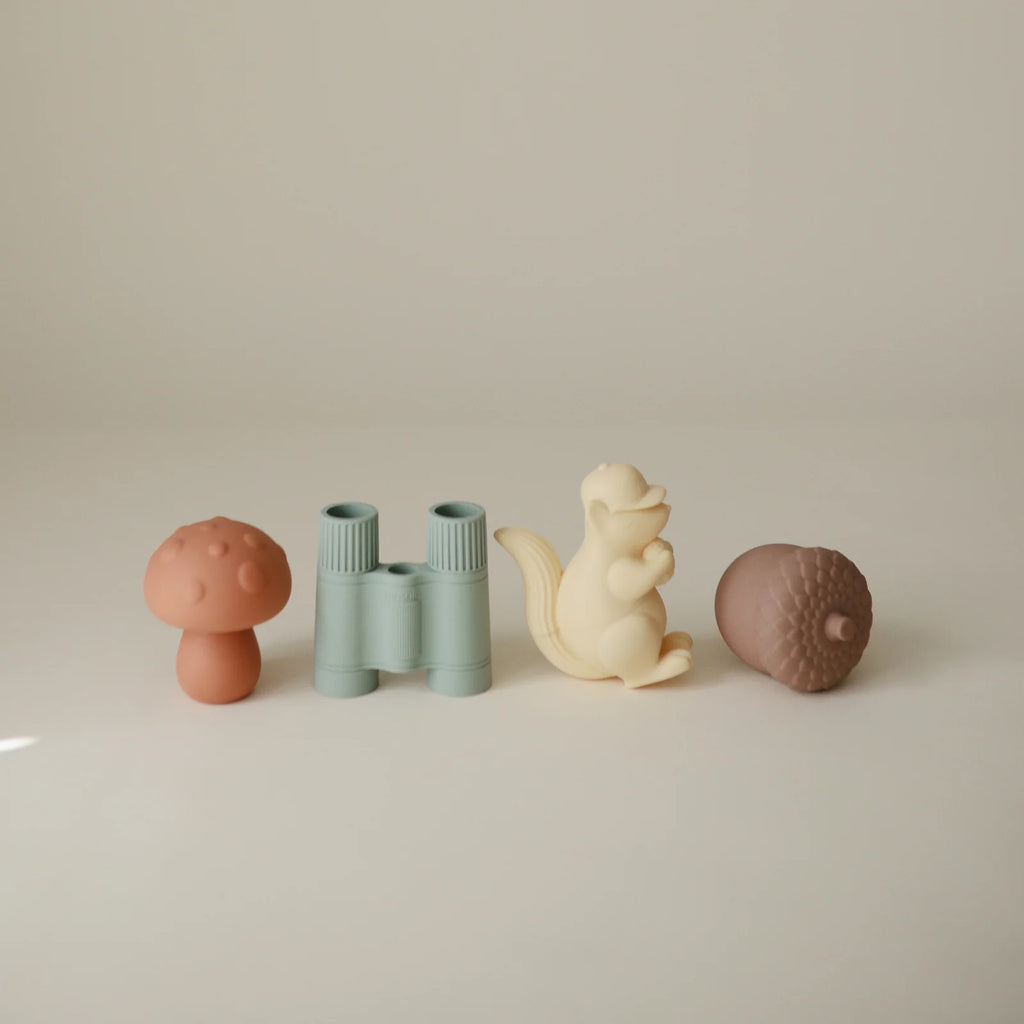 Silicone Bath Play Set with Toys That Open for Easy Cleaning and Fast Drying After Water Play