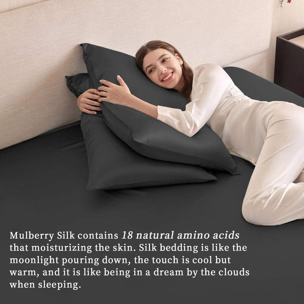 Silk Fitted Sheet in 19 Momme Mulberry Silk