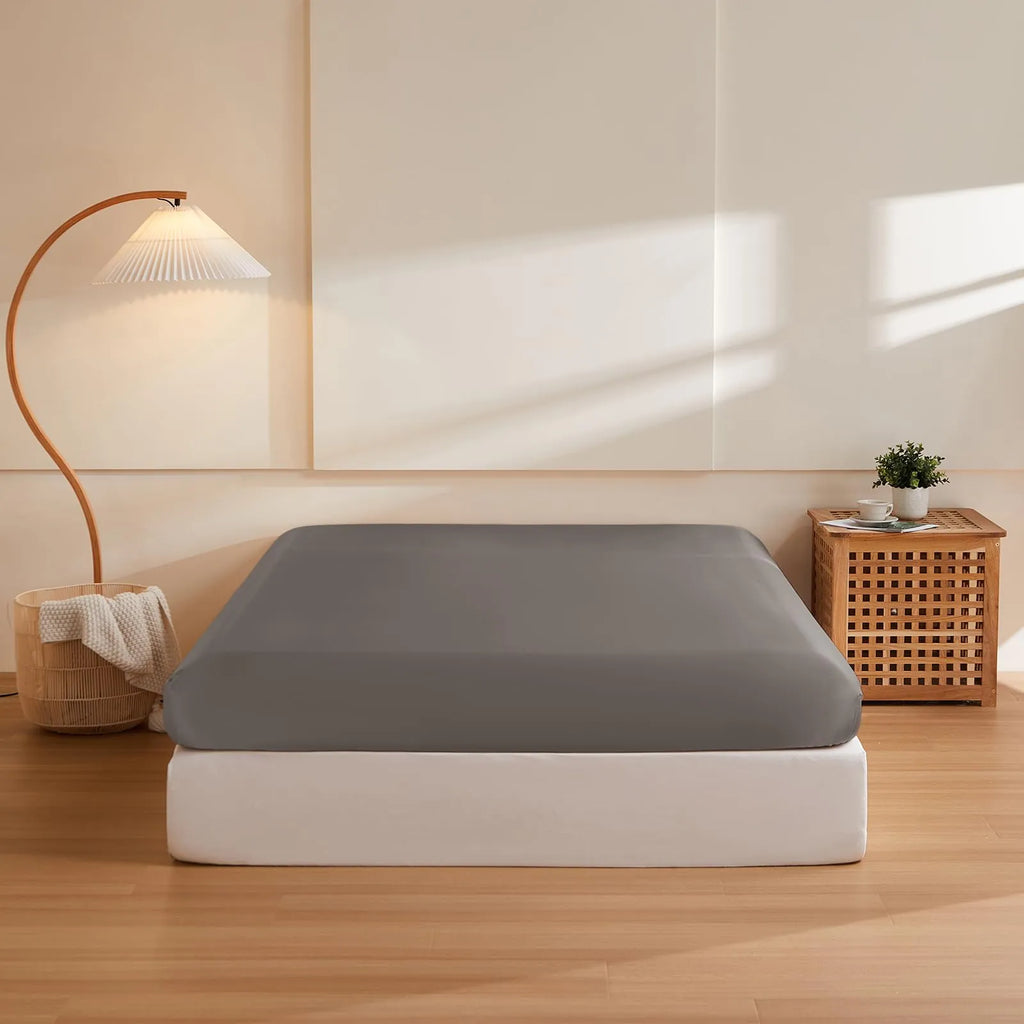 Silk Fitted Sheet in 19 Momme Mulberry Silk