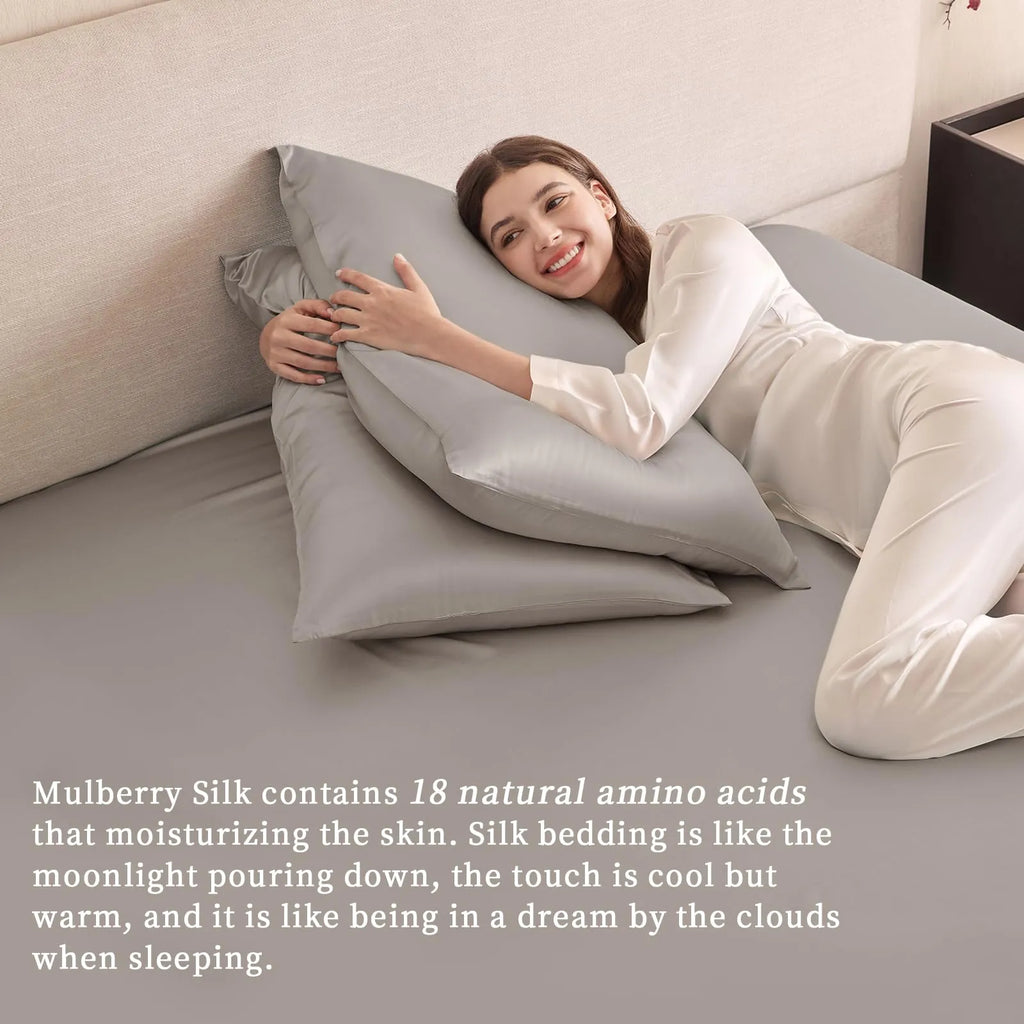 Silk Fitted Sheet in 19 Momme Mulberry Silk