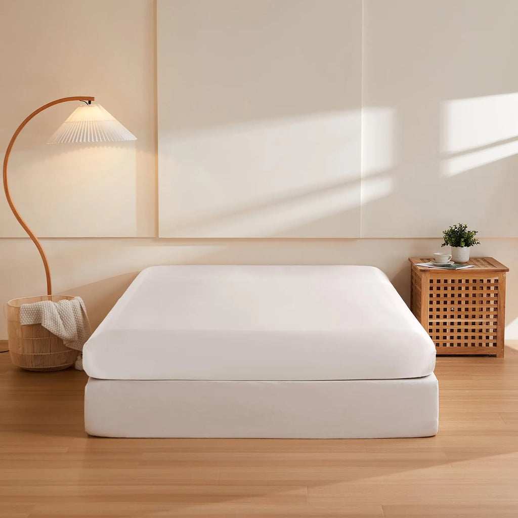 Silk Fitted Sheet in 19 Momme Mulberry Silk
