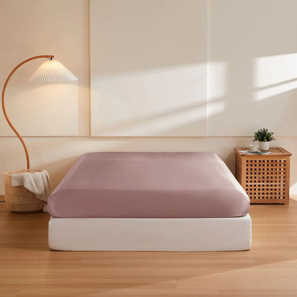 Silk Fitted Sheet in 19 Momme Mulberry Silk