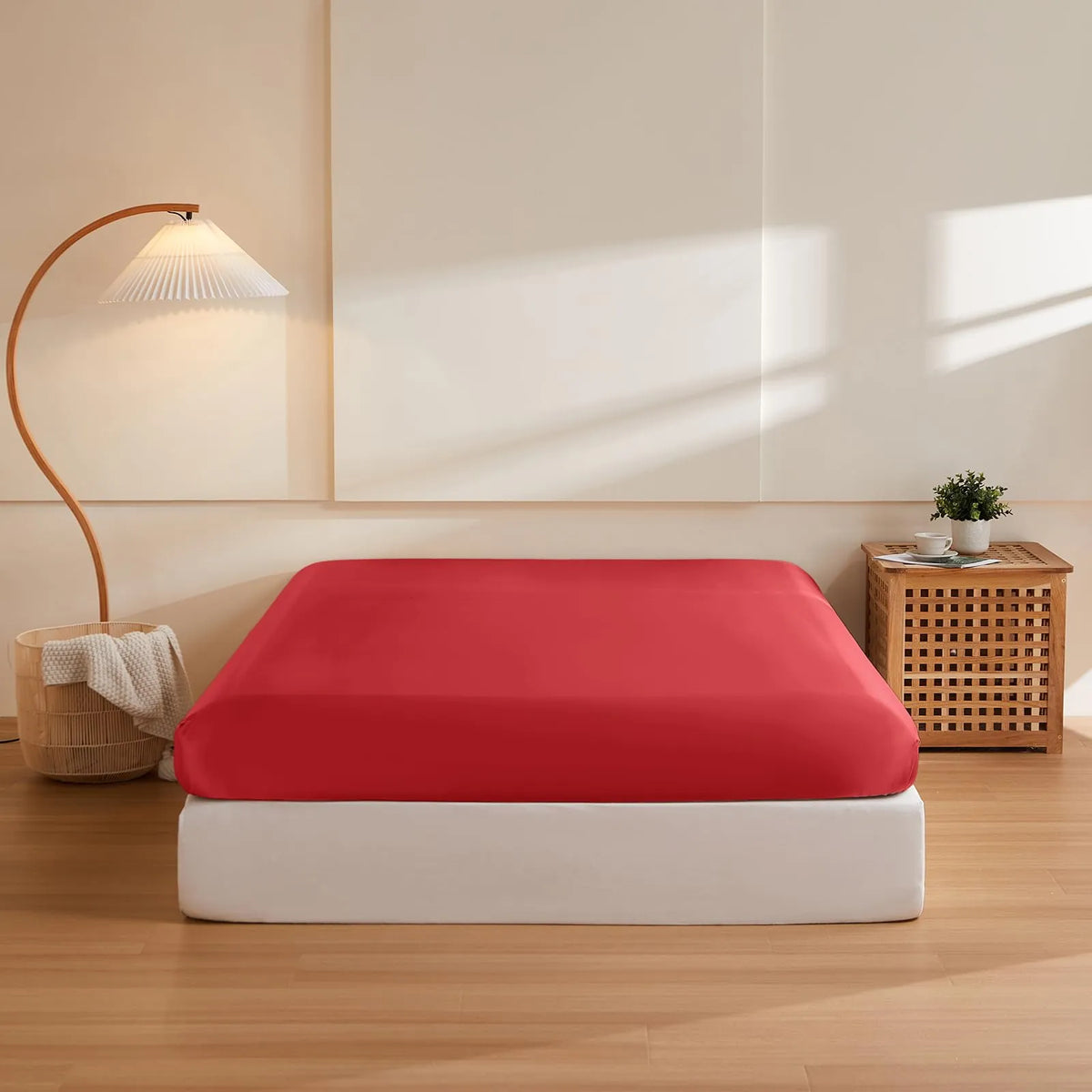 Silk Fitted Sheet in 19 Momme Mulberry Silk