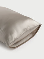Silk Pillowcase in 100% Grade 6A Mulberry Silk, Sandwashed for a Soft Matte Finish and Machine Washable