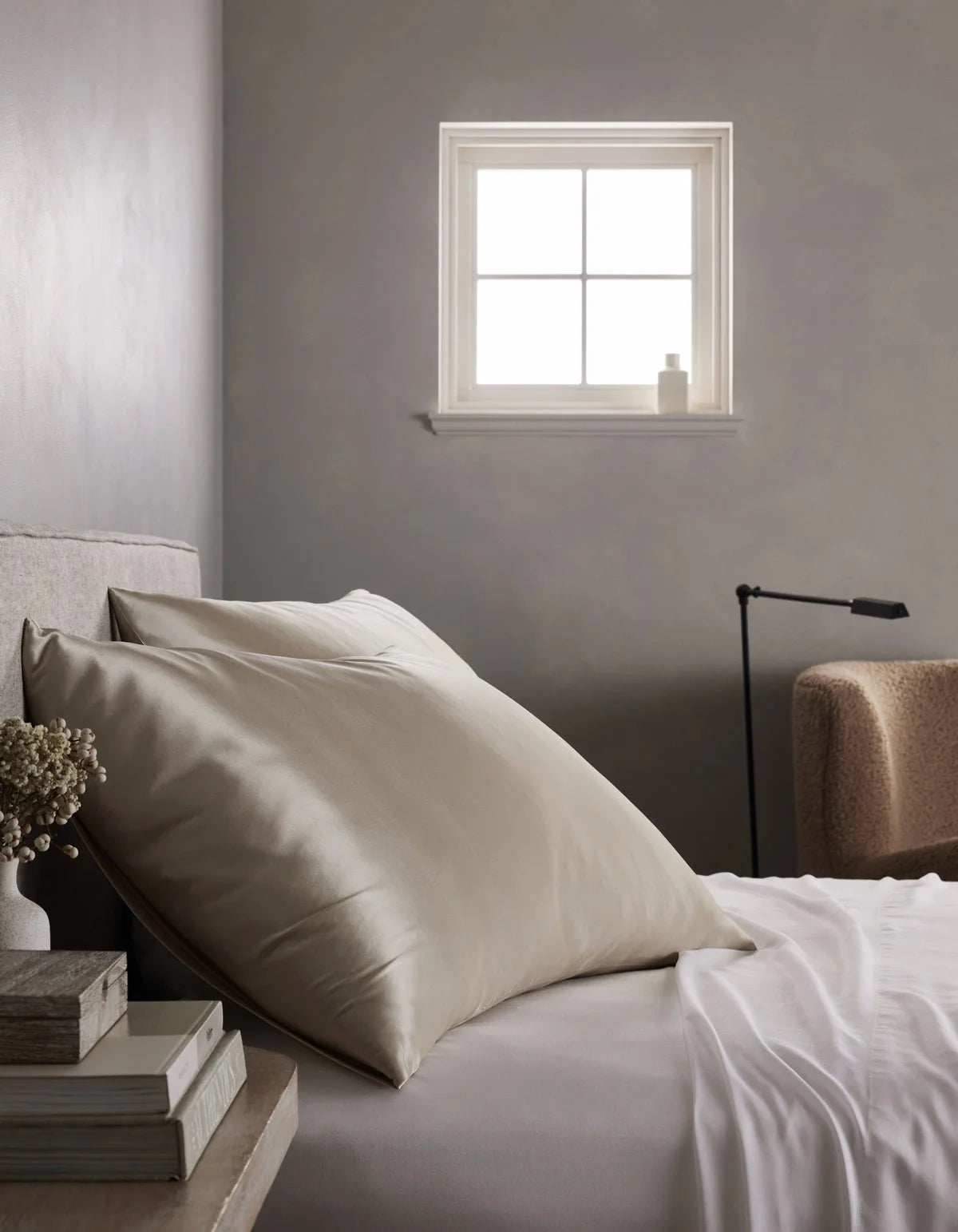 Silk Pillowcase in 100% Grade 6A Mulberry Silk, Sandwashed for a Soft Matte Finish and Machine Washable