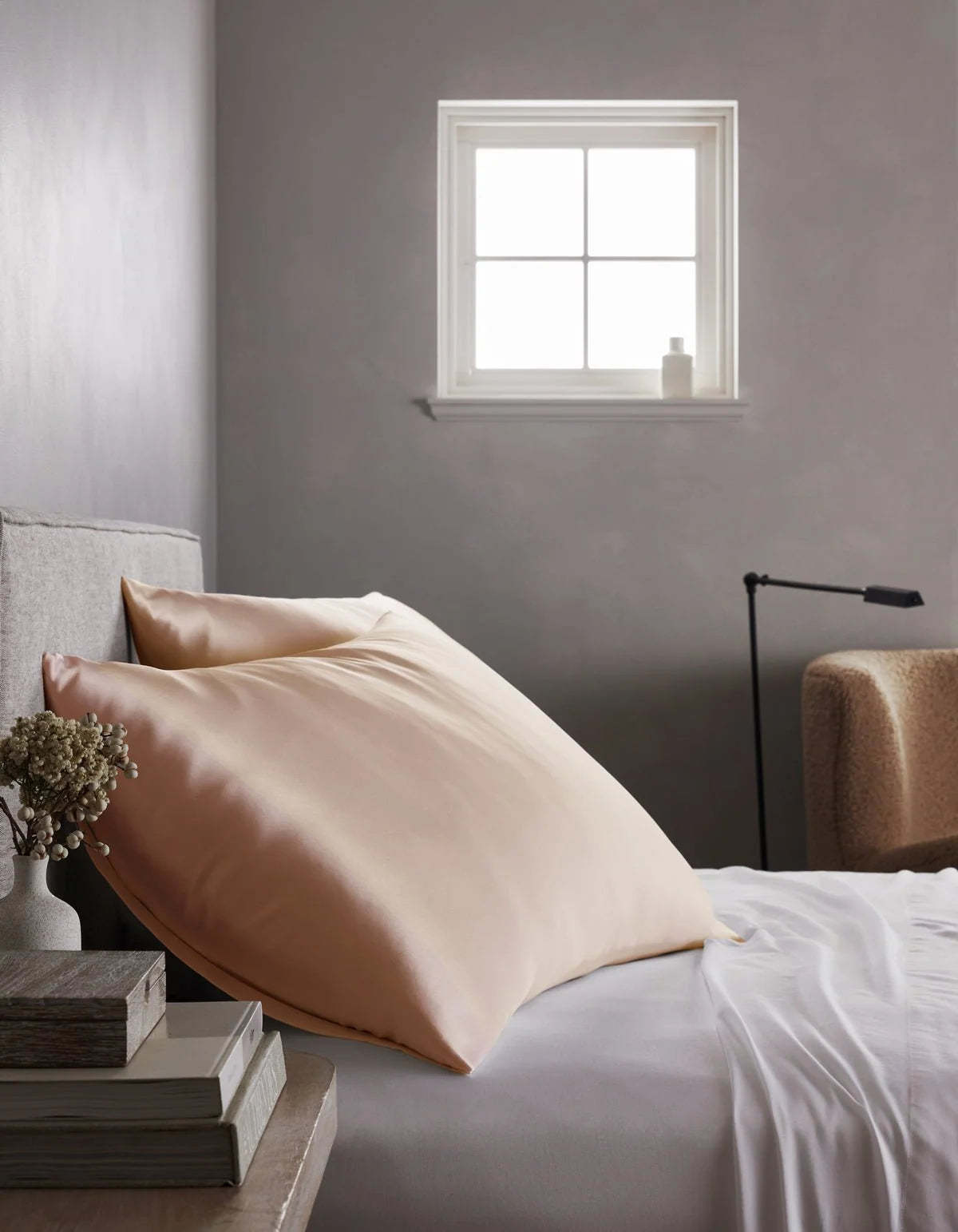 Silk Pillowcase in 100% Grade 6A Mulberry Silk, Sandwashed for a Soft Matte Finish and Machine Washable