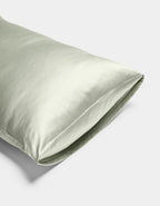 Silk Pillowcase in 100% Grade 6A Mulberry Silk, Sandwashed for a Soft Matte Finish and Machine Washable