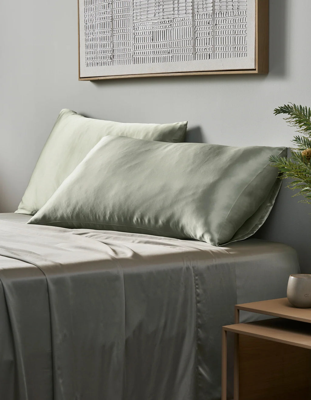 Silk Pillowcase in 100% Grade 6A Mulberry Silk, Sandwashed for a Soft Matte Finish and Machine Washable