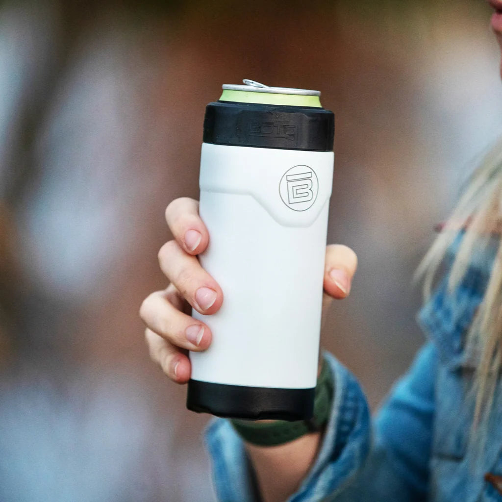 Slim Can Cooler for 12 oz Drinks with Magnetic Hold to Help Keep Cans Upright on Boating Days