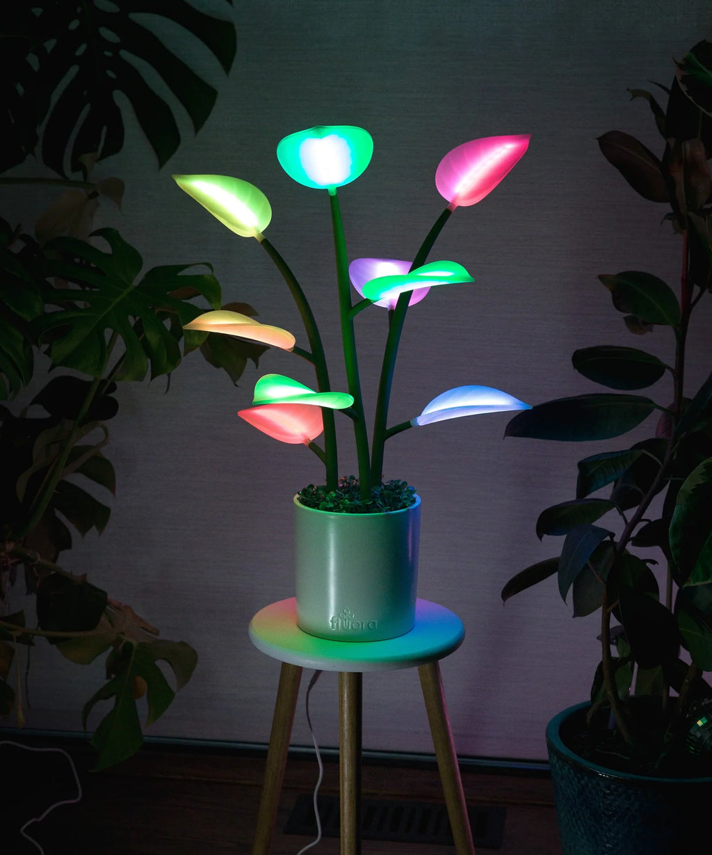 Smart Mood Light with Dynamic Colors, Textures and Atmospheric Effects for a Digital Fireplace Ambience