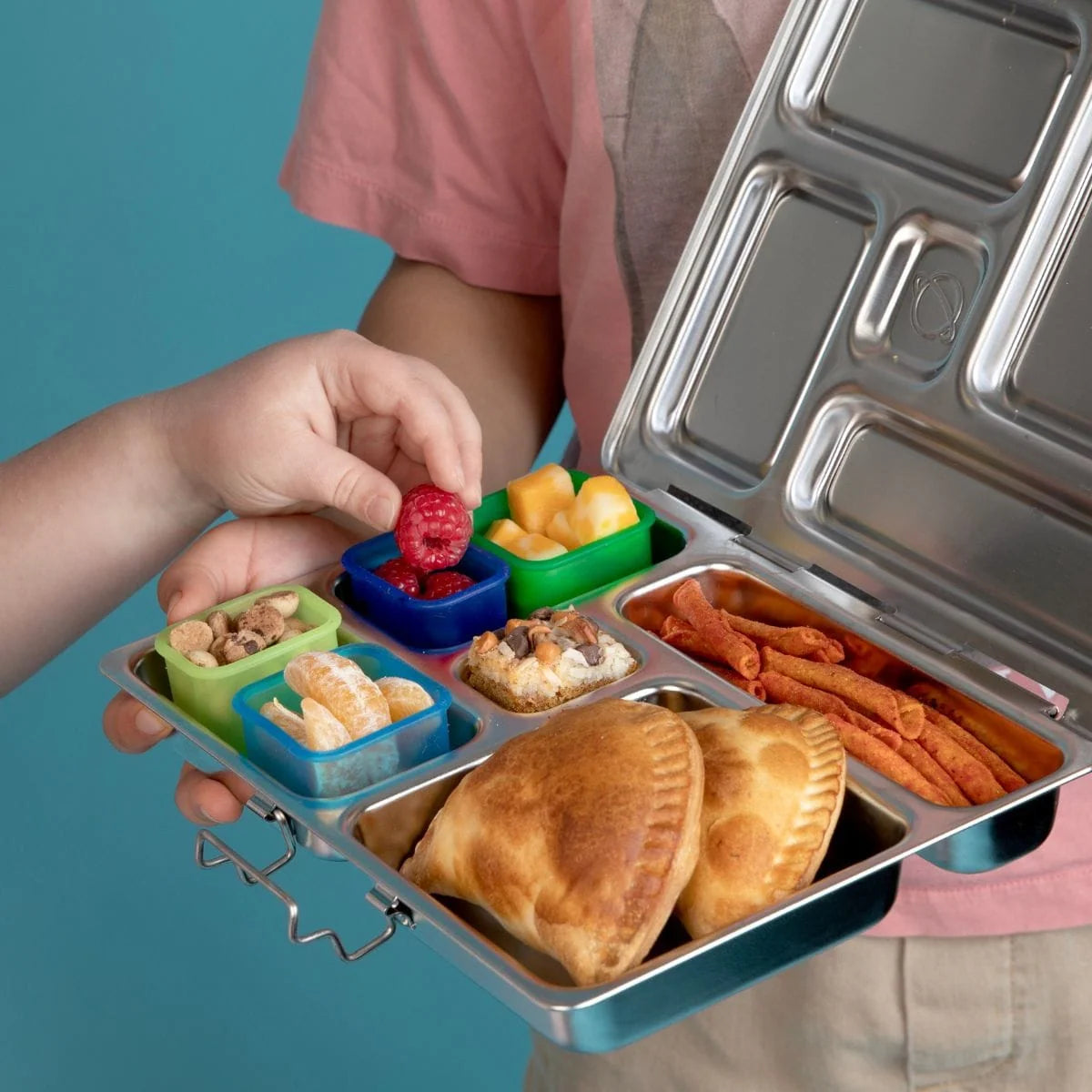Snack Container Pods in a 4-Pack for Rover and Explorer to Keep Fruit and Vegetables Separate