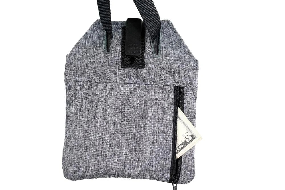 Snap-Back Dog Training Treat Pouch