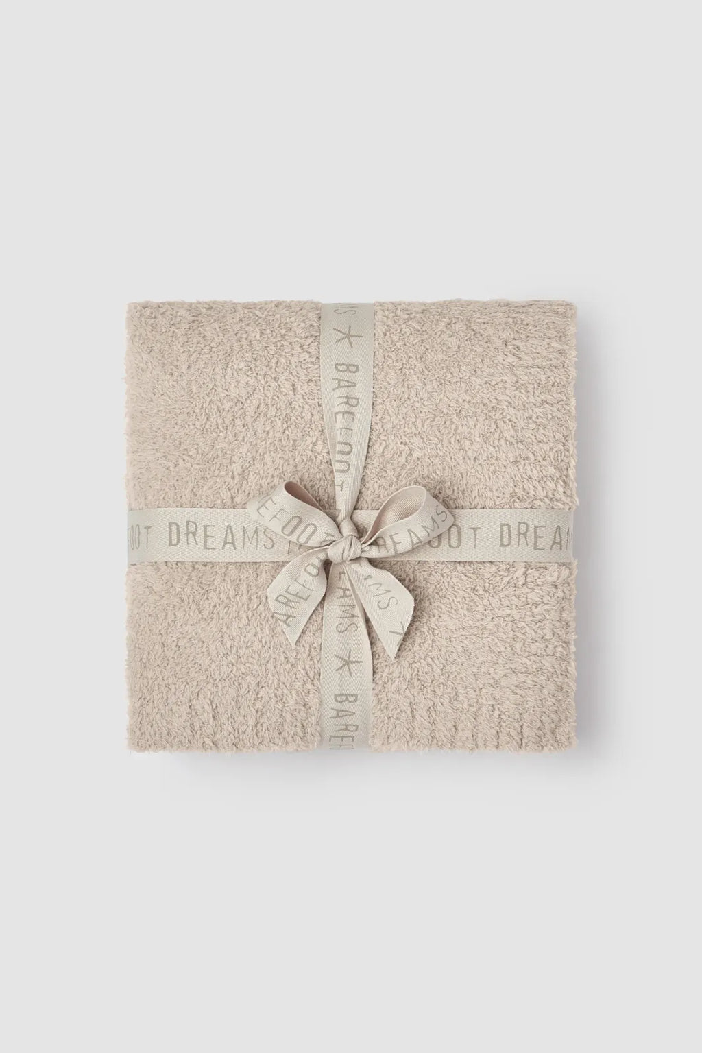 Sofa Blanket in Soft Lightweight Knit with Ribbed Edges for Styling Two-Seater and Three-Seater Sofas