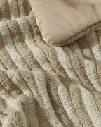 Soft Piped Comforter