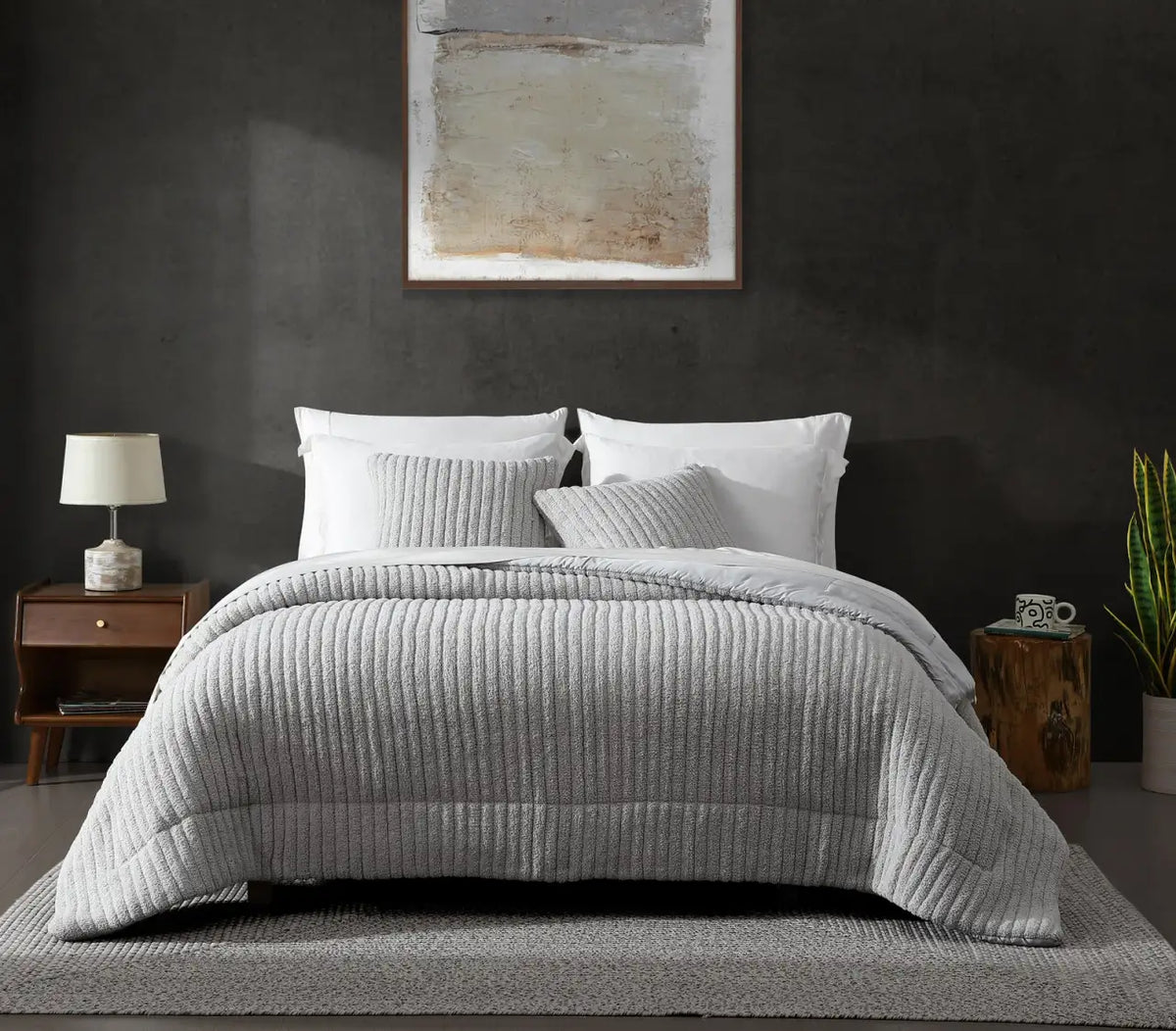 Soft Piped Comforter