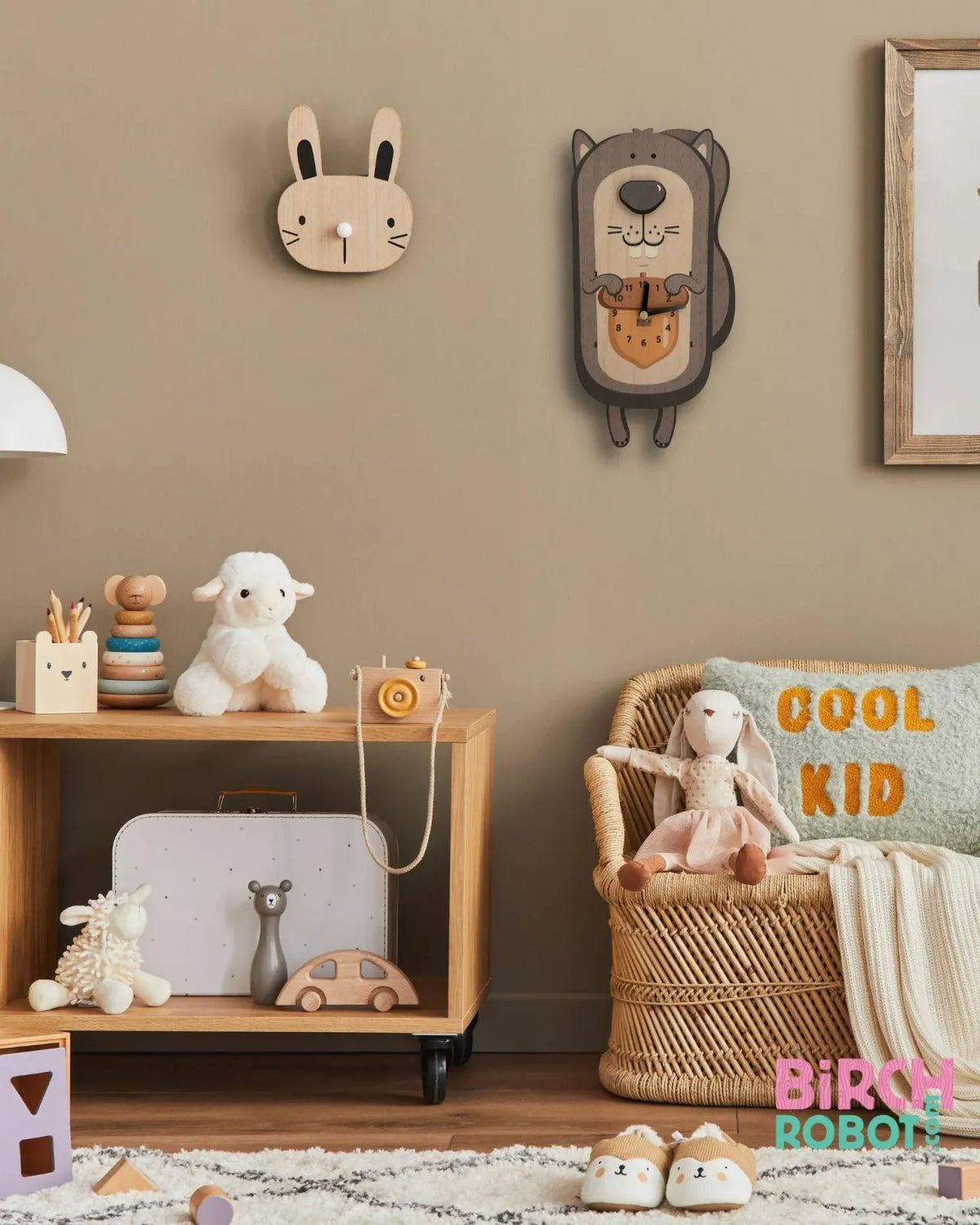 Squirrel Pendulum Wall Clock with Silent Quartz Movement and a Layered Woodland Design for Kids