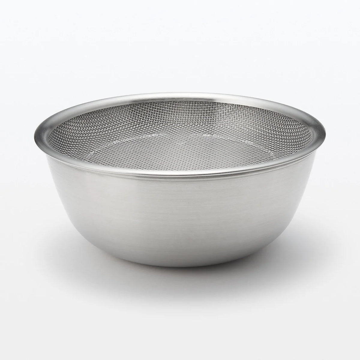 Stainless Steel Strainer with Flat Serving Surface, Space-Saving 3cm-Thin Design for Noodles and Plated Foods