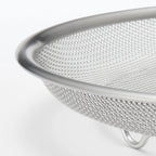 Stainless Steel Strainer with Flat Serving Surface, Space-Saving 3cm-Thin Design for Noodles and Plated Foods