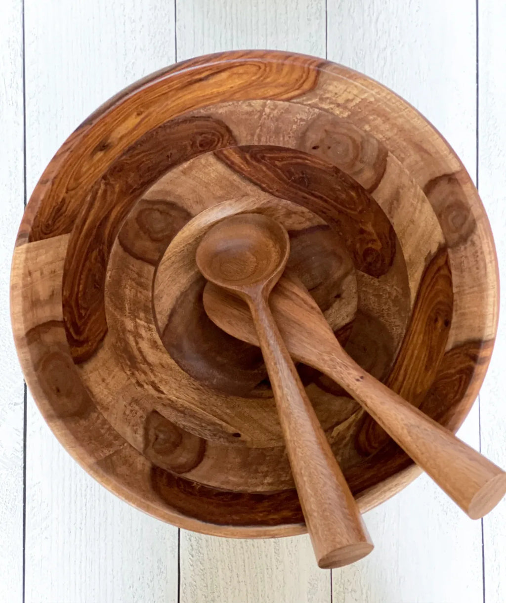 Standing Serving Spoons in Hand-Carved Acacia Wood, Set of 2