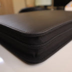 Toploader Binder for 216 Cards in Standard 35pt Holders, Featuring Side-Loading Pages and a Zipper Closure