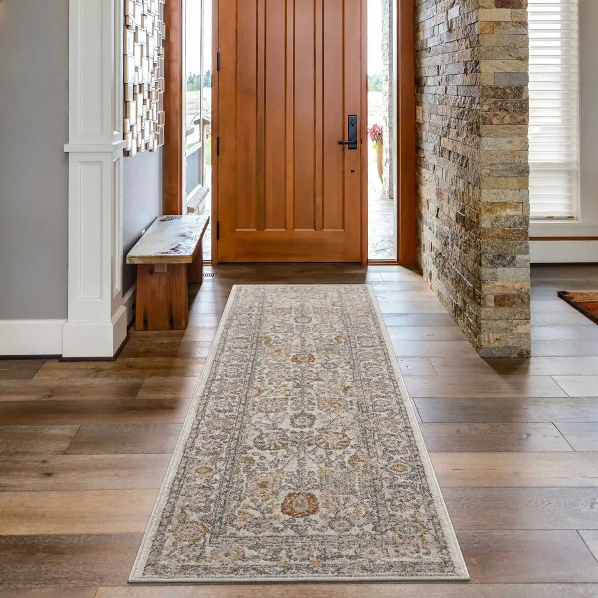 Traditional Area Rug in a Multicolor Palette, Machine Woven