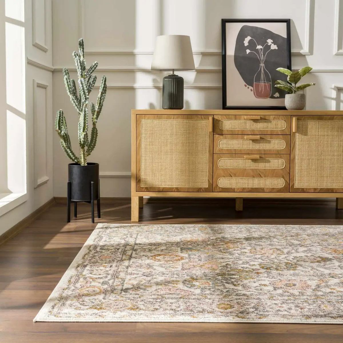 Traditional Area Rug in a Multicolor Palette, Machine Woven