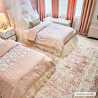 Traditional Area Rug in Pale Pink and Cream, Machine-Woven