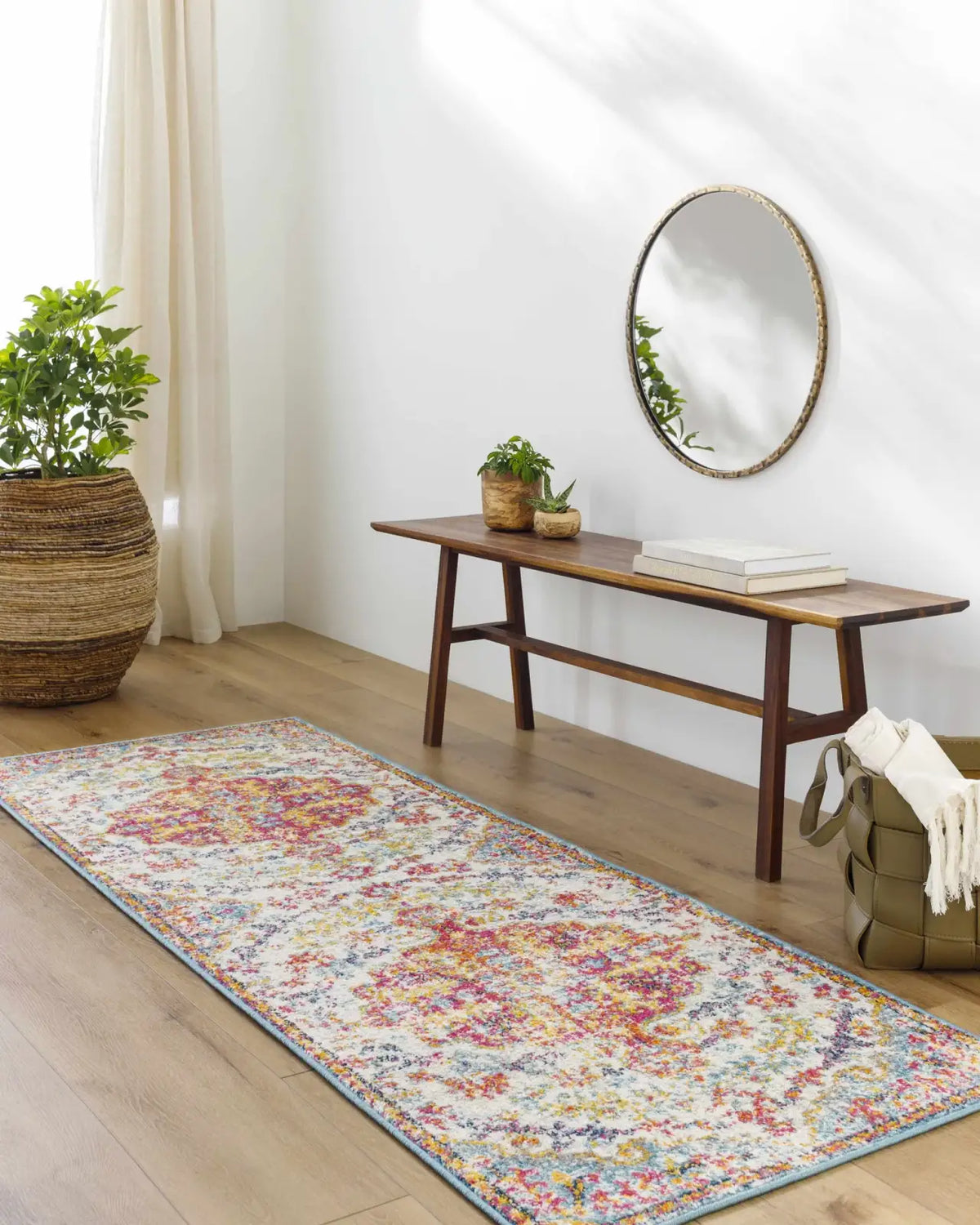 Traditional Medallion Rug in Multicolor Polypropylene, Machine