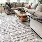 Transitional Bohemian Area Rug in Machine-Woven Polypropylene