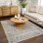 Transitional Bohemian Area Rug in Machine-Woven Polypropylene