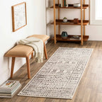 Transitional Bohemian Area Rug in Machine-Woven Polypropylene