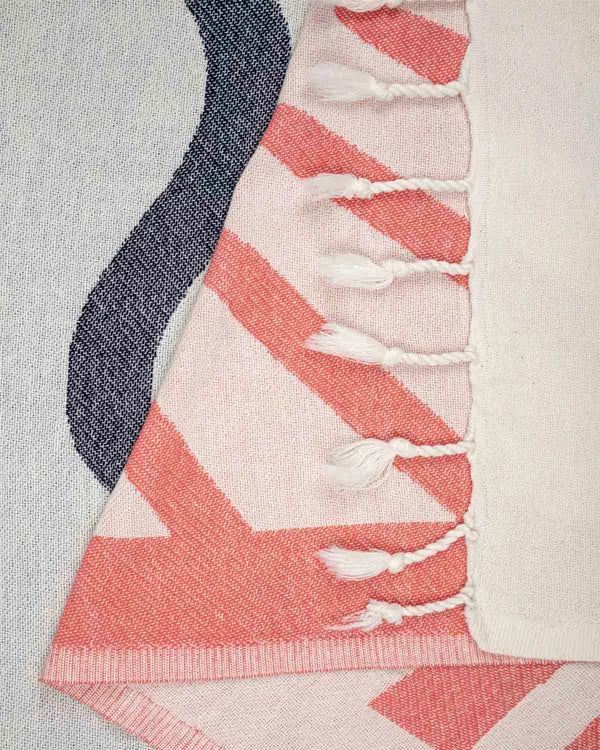 Turkish Cotton Beach Towel in Maui Sunset Multi Design with Twisted Tassels, Quick-Drying Sand-Resistant Weave