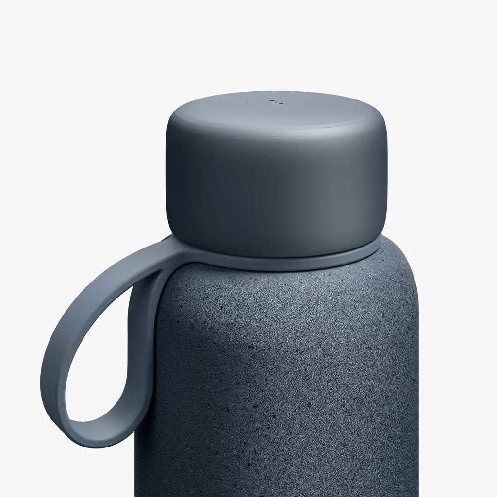 UVC Purifying Stainless Steel Water Bottle with USB-C Charging, Vacuum Insulation and 500 mL or 750 mL Sizes
