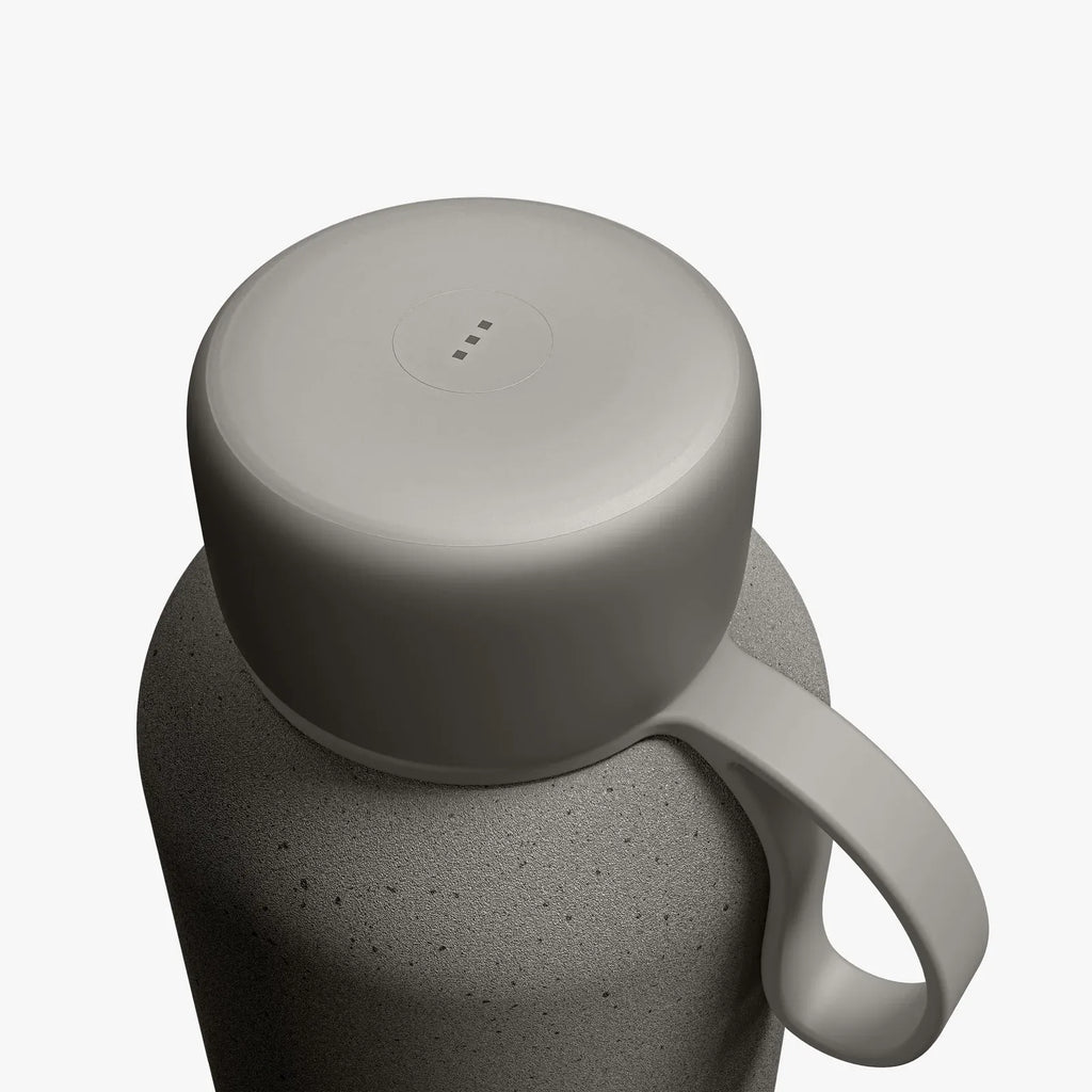 UVC Purifying Stainless Steel Water Bottle with USB-C Charging, Vacuum Insulation and 500 mL or 750 mL Sizes