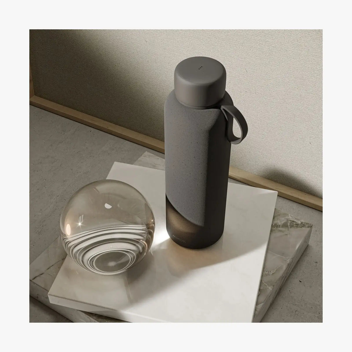 UVC Purifying Stainless Steel Water Bottle with USB-C Charging, Vacuum Insulation and 500 mL or 750 mL Sizes